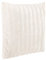 Brandsseller Hochwertiges Exclusives Fellkissen - Fellimitat Nerzoptik - besonders weich und kuschelig Kissen mit Füllung - Größe: 50x50 cm - Creme-Weiss