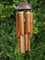 Großes Windspiel, Bambus, Kokosnuss-Oberteil, handgefertigt in Bali, 45 cm lang