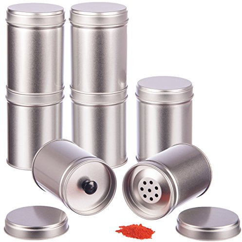 12er Pack große Gewürzdosen stapelbar mit extra Aromadeckel inkl. 12 Etiketten + 2 Streueinsätze | Höhe: je ca. 9,0 cm, Ø je ca. 6,4 cm | Dosen Material: Weißblech | BPA-frei und lebensmittelecht