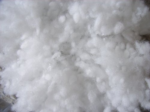 Faserkügelchen aus Polyesterwatte 3 kg, (EUR 8,30/kg), virgin-type, weiß, silikonisiert, maschinenwaschbar bis 95 °C, Öko-Tex Standard 100, Produktklasse 1, Faserbällchen, geeignet als Füllmaterial für z.B. Plüschtiere, Puppen, Bären, Kissen usw. ... .