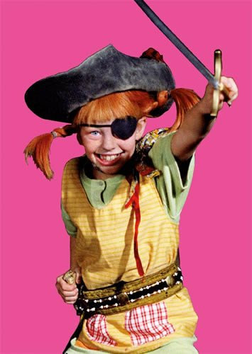 modern times Postkarte PIPPI LANGSTRUMPF - Motiv: PL PIPPI ALS PIRAT, Anlass: Kindermotive, Künstler/Verlag: KARTENKOMBINAT © Saltkråkan AB & AB Svensk Filmind, Größe: A6
