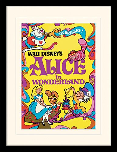 1art1 Alice Im Wunderland Poster 1974 Gerahmtes Bild Mit Edlem Passepartout | Wand-Bilder | Im Bilderrahmen 40x30 cm