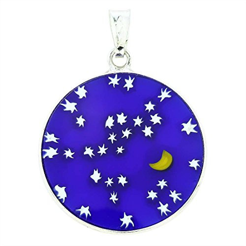 Glass Of Venice Pendentif Millefiori moyen en verre de Murano dans un cadre argenté 26 mm Nuit étoilée – Étoiles blanches sur bleu avec pendentif croissant de lune pour femme – Fait à la main à Venise