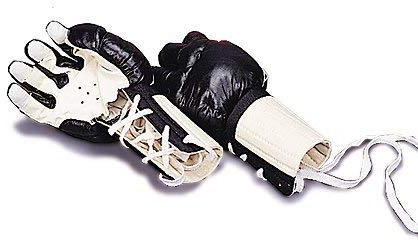 PLAYWELL Bruce Lee Kempo Handschuhe - Mittelgroß