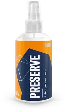 Gyeon Q²M Preserve – Kunststoffpflege für Auto-Innenraum, UV-Schutz und natürliche Optik, frischt Oberflächen auf ohne Glanz, langanhaltender Schutz (250 ml)
