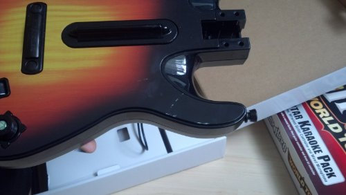 Guitar Hero: World Tour - Karaoke Bundle (inkl. Gitarre + Mikrofon)