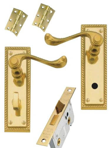DISCOUNT HARDWARE UK Interior Door Handle Set - Georgian Polished Brass Plate, External Door Handles & Internal Door Lever Lock, Bathroom Door Handles with Lock, Secure & Elegant (Bathroom Pack)