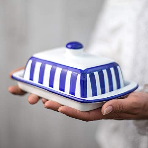 City to Cottage - Butterdose Keramik | Blau-Weiß gestreift | Handgemacht | 250 Gramm Keramik Butterdose mit Deckel