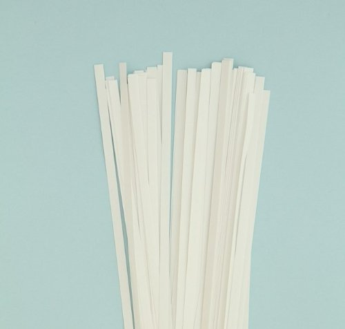 Karen Marie Klip: Quilling Papierstreifen Natur Ivory, 5x450mm, 115 g/m2. 80 Streifen