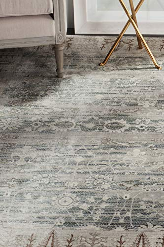 SAFAVIEH Valencia Collection Area Rug - 5' x 8', Grey & Green, Boho Chic Distressed Design, Non-Shedding & Easy Care, Ideal for High Traffic Areas in Living Room, Bedroom (VAL118C)