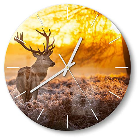 DEQORI Glasuhr | rund Ø 30 cm | Motiv Hirsch am Wintermorgen | ausgefallene leise Design Uhr aus Glas | Wanduhr für Wohnzimmer & Küche | Moderne Hingucker Uhr für die Wand