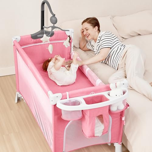 ANGELBLISS 5-in-1-Baby-Stubenwagen, Nachttisch, Beistellbett mit Windelwechsler und Abnehmbarer Wippe, Pack- und Spielstube, leicht zusammenklappbar, tragbar, mit Mobil, Bettlaken und Matratze, Rosa