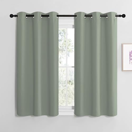 NICETOWN Vorhang Salbeigrün Blickdichte Kurze Thermovorhänge mit Ösen 2er Set H137 x B107 cm, Modern Verdunklungsvorhänge für Küche/Schlafzimmer Thermo Gardinen Isolierend Kälte und Wärme