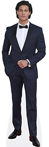 Emilio Sakraya (Suit) Pappaufsteller mini