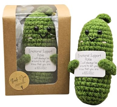 Mutzauber- Happy Potato – Pocket Hug Handgestrickte Glücks-Gurke in exklusiver Geschenkbox | Süßes Motivationsgeschenk & Glücksbringer für Prüfungen, Mutmacher & kleine Aufmerksamkeiten (Gurke)