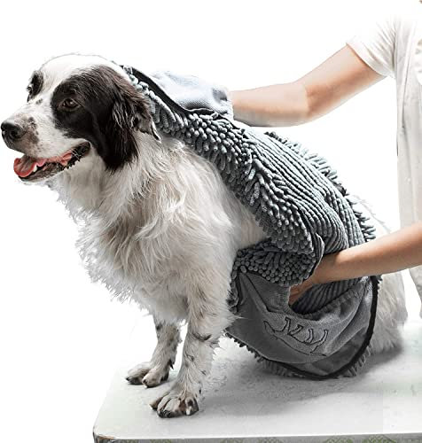 Tuff Pupper Toalla de Secado rápido para Perros | Shammy de Microfibra Ultra Absorbente | Toalla de baño para Perros Extra Grande de 85 x 35 cm | Cómodos Bolsillos para Las Manos