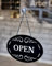 Aperto Chiuso Open Closed Cartello, Cartello di in metacrilato per Porte Cartello Pensile Bifacciale per Negozio Caffè Ristorante Pub Bar