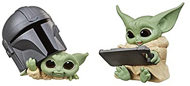 Star Wars The Bounty Collection Series 3 The Child Figures 2.25-Inch-Scale Helmet Peeking, Datapad Tablet Posed Toys 2-Pack, Ages 4 and Up