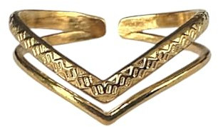 Positiva Jewelry Wasserfester Damen Ring mit 18k Vergoldung aus Edelstahl, Styliches Spitzendesign, Anlaufsicher und Größenverstellbar zwischen 49 und 63, Geschenk für Frauen mit eleganter Ringbox