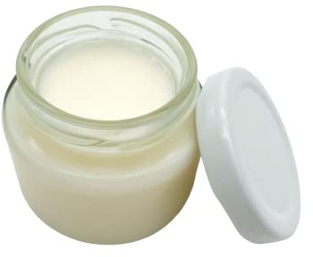 Kleine Auszeit Manufaktur, Handbalsam Lavendel, reichhaltige Pflege für trockene Hände, vegan, palmölfrei und plastikfrei, 100 ml