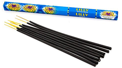 Premium Räucherstäbchen Lilie: natürlich traditionell aus Indien in fairer Herstellung. Großpackung mit 10 Boxen = 80 Stück je 45min. Blumiger Wellness Duft