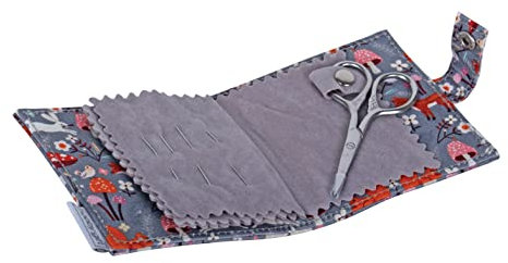Hobby Gift Nadeletui – 5 Nähnadeln, 4 Sicherheitsnadeln, 3 Nadeln und Schere im Lieferumfang enthalten – 100% Baumwolle – Aufbewahrung für scharfe Gegenstände – 2,5 x 9,5 x 11,5 cm – Waldfliegenpilz