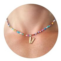 HANLI Bunte Perlenkette für Frauen Mädchen - Handgefertigt Boho Perlen Buchstaben Kette Personalisierte Geschenk für Geburtstag, Geschenke für Frauen Muttertag, Teenager Mädchen Geschenke Schmuck
