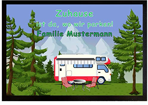 Druckerino Personalisierte Fußmatte mit Namen - Zuhause ist da, wo wir parken! | 50x35 cm waschbar | Camping Zubehör für Wohnmobil & Caravan | Geschenkidee für Camper & Wohnmobilbesitzer