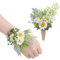 URROMA Ansteckblumen-Set mit weißen Gänseblümchen, 2 Stück, künstliche Handblume und Ansteckblume für Heimkehr, Abschlussfeier, Abschlussball, Braut, Hochzeit, Party