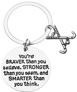 Schlüsselanhänger mit Feldhockey-Anhänger, inspirierend, You're Braver Than You Believe, Stronger Than You Seem & Smarter You Think, Feldhockey-Geschenke für Spieler und Teams