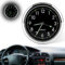 QESSUVNC Auto Uhr, Stick on Dashboard Quarzuhr Analoge Auto-Uhr Mini Uhr Armaturenbrett Universal kleine leuchtende Auto Lüftungsschlitze Uhr Autodekoration für Büro Zuhause Boot Fahrrad (Schwarz 2)