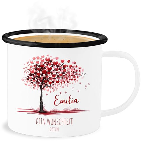 Shirtracer Emaille Becher personalisiert Lebensbaum Geburt | Weiß Schwarz, 300 ml, Neugeborenes, Babyparty, Nachwuchs, Babygeschenke, sinnvolle Geschenke, Kaffeetasse, Blechtasse, Häferl