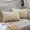 MIULEE 2er Set Weihnachten Wolle Kissenbezüge Dekokissen Polyster Sofakissen Dreieck Weich Couchkissen Kissenbezug Zierkissenbezug mit Verstecktem Reißverschluss für Wohnzimmer Beige 40x60cm