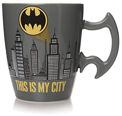 Mug Shaped Boxed (450ml) - Batman (City scene)