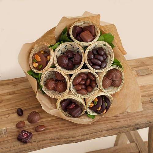 CHOCOLATS LOUIS - Chocolat a Offrir Français et Artisanal - Bouquet 460 g - Panier Gourmand - Coffret Cadeau Anniversaire Mamie Fete des grands meres Paques