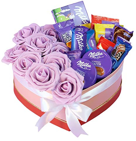 Onza. Caja de chocolates Milka para regalar con forma de corazón y Flores Decorativas. Cesta de Cumpleaños, para Pareja rellena con un pack de Oreo, Milka Moments, Tuc, Lu, Choco Wafer