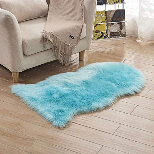 WIONE Lammfell Teppich Schaffell Lammfellimitat Schaffellimitat Wollteppich Faux Teppich Kunstfell Nachahmung Wolle Bettvorleger Sofa Matte Longhair Fell Hellblau 60 * 120cm