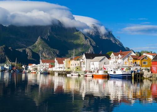 Rasch Tapete 363722 - Fototapete auf Vlies mit Bergen, Häusern und einem See in Blau, Grün und Weiß aus der Kollektion Magicwalls - 2,65 m x 3,71 m (LxB)