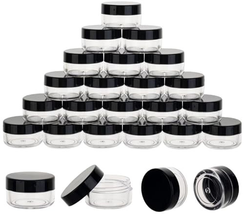 Lot de 25 récipients à échantillons de 5 g, conteneurs transparents pour baume à lèvres avec couvercles, petits pots d'échantillons en plastique avec 2 mini cuillères, 25 étiquettes (couvercle noir)
