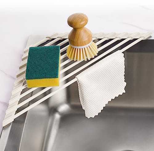 Tomorotec Escurridor de platos triangular compacto con revestimiento de silicona para esquina del fregadero, organizador plegable de acero inoxidable y estante de almacenamiento (color crema)