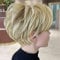 Creamily Perücke Kurze Damen Perücke Pixie Cut Perücke Kurzes Haar mit Bangs Natürliche Gestufte Kunsthaar Kurze Perücke für Damen Creamily Brown Women Perruques (C-Blonde Mischung Braun)