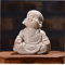 TOSSPER Mini Resin Monk Ornament Miniatur Buddha Figuren Kleiner Sandstein Maitreya Auto-büro-Desktop-Dekoration Handwerk Geschenk