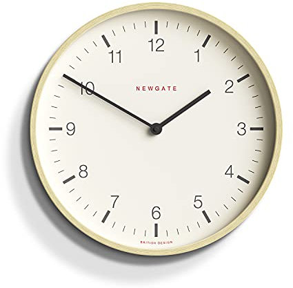 NEWGATE® Mr Clarke | Moderner Minimalismus | Kleine skandinavisch inspirierte Wanduhr mit modernem Sperrholzgehäuse für Wohnzimmer, Esszimmer oder Büro – HBT 28 x 28 x 4,5 cm (Hell)
