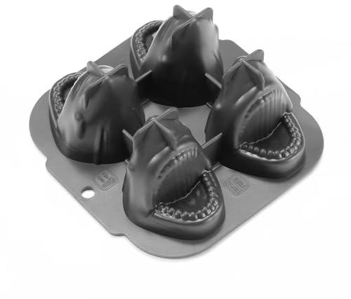 Ice Cube Mold, Sharks & Penguins Freezer Mould with Lid Fun Cute Silicone Molds for Drinks Whiskeys Cocktails Juice
