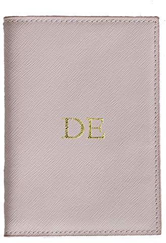 Reisepasshülle Personalisiert mit Namen, Initialen aus Saffiano Echt-Leder, Reisepassetui mit Monogramm, Ausgefallen für Damen und Herren, Geschenk zur Hochzeit (Rosa)
