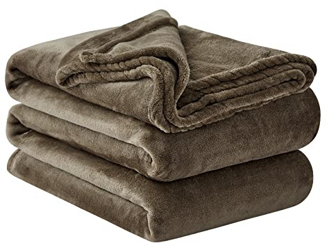 Aisbo Plaid Couverture Polaire 220x240 - Plaid Lit Grande Taille Jete de Canape, Couverture Canapé 220 x 240 Flanelle 2 Personnes Doux et Chaud, Marron