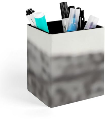 BTCOWZRV Porte-stylo en cuir pour organisateur de bureau - Loup sur l'herbe - Joli pot à crayons décoratif - Porte-pinceaux de maquillage - Accessoires de bureau