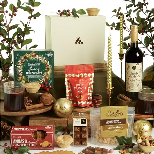 Christmas Hamper - Festive Night In Gourmet Food & Mulled Wine Hamper – Xmas Gift for Couples, Friends & Family - Luxury Mince Pies, Popcorn & Artisan Sweet Treats – Clearwater Hampers & Gourmet Gifts