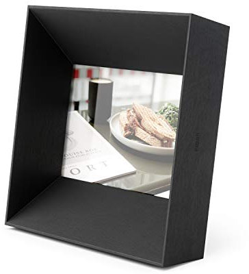 Umbra Lookout Bilderrahmen 10x15 cm aus Holz zum Aufstellen und Hängen, Tischbilderrahmen, Wandbilderrahmen für Hochformat und Querformat, Schwarz, 4X6