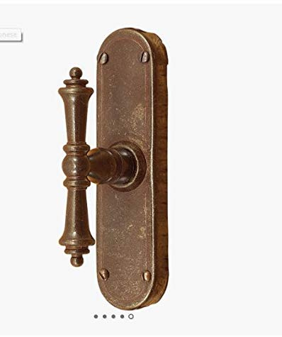 Cremonese antichizzata linea IL FORGIATO FM317GF, finitura ruggine MADE IN ITALY completa per una finestra e fornita di serie con movimento GRATZ con fori.